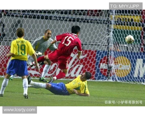 国足迎战巴西张远出战能否打破历史尴尬局面引发热议